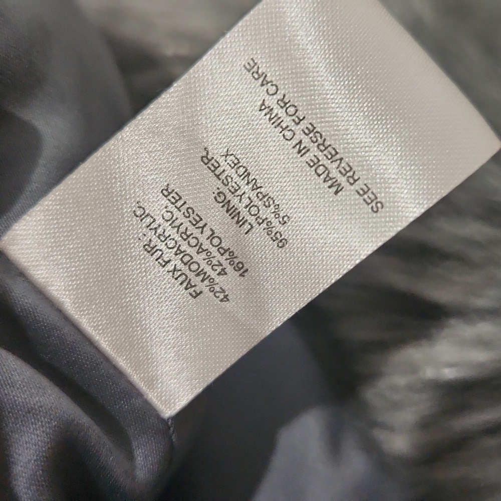 CONTEXT BY LORD AND TAYLOR Faur FUR VEST ♥️ - Picture 8 of 8